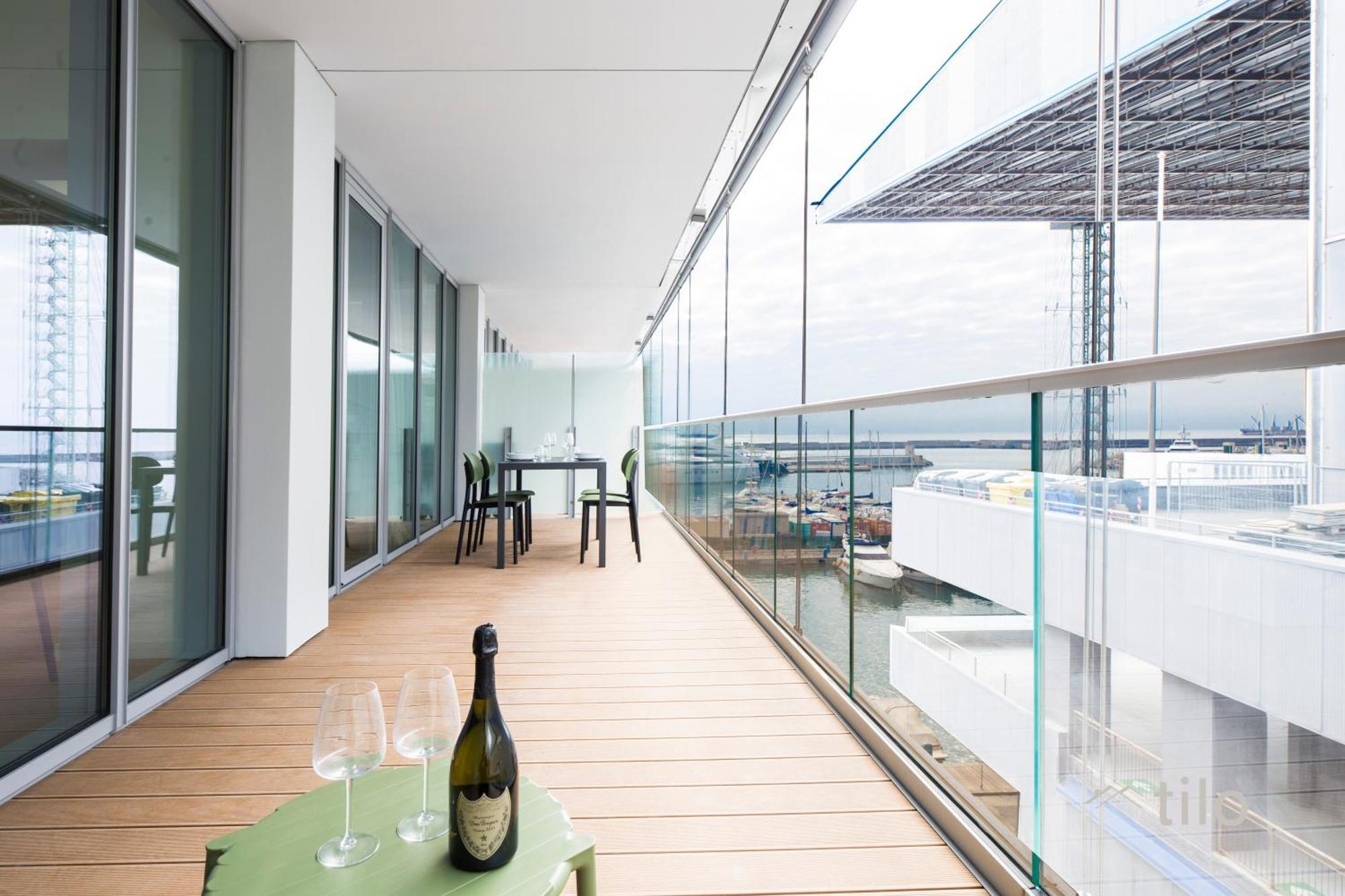 Waterfront Luxury Studio, Free Parking, Ac, Netflix & Wifi By Tilo Lux Appartamento