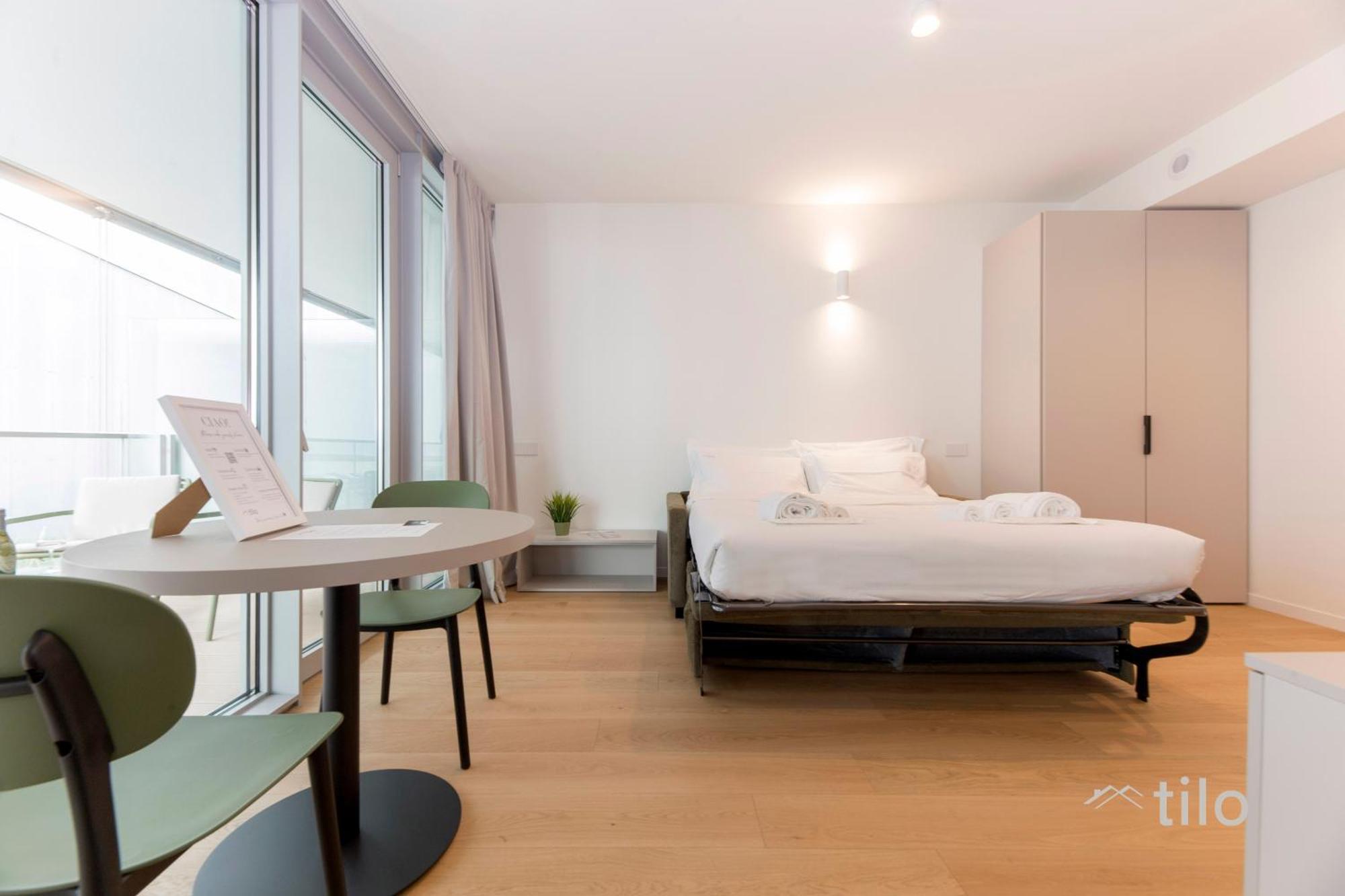 Waterfront Luxury Studio, Free Parking, Ac, Netflix & Wifi By Tilo Lux Genova