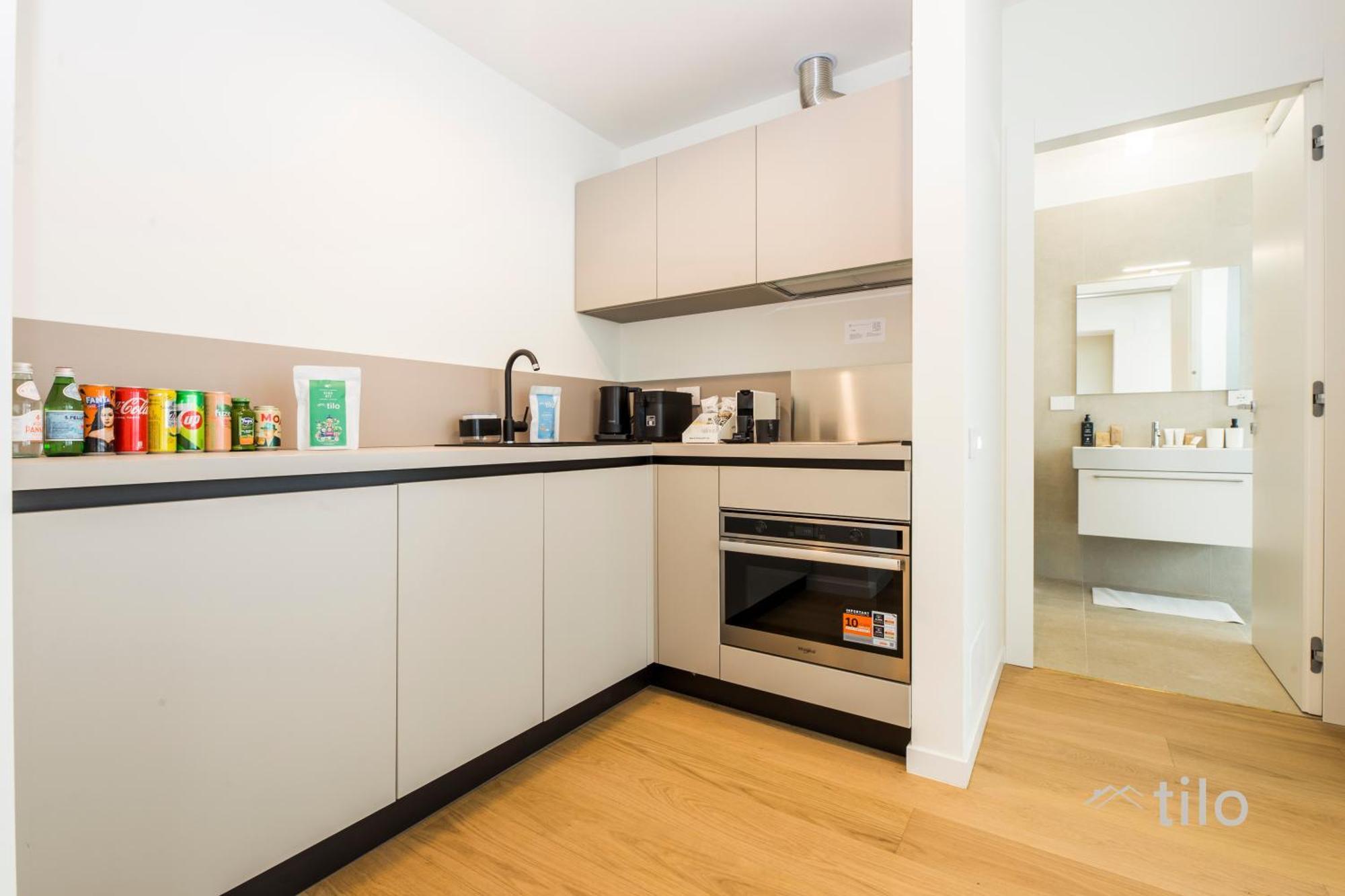 Waterfront Luxury Studio, Free Parking, Ac, Netflix & Wifi By Tilo Lux * Genova
